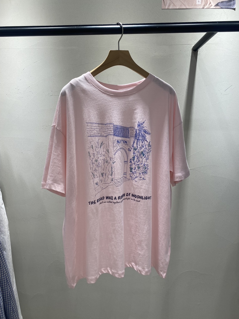 BOUTIQUE SEOUL-P韓國直郵㊣女裝新款熱賣推薦職業人氣T恤But ton/BOUTIQUE SEOULT恤圖色2