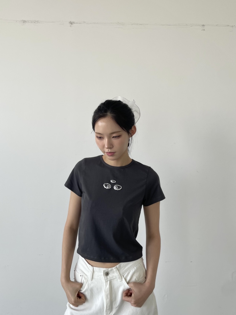BETWEEN US東大門㊣直郵女士新款真品推薦職業休閑時尚T恤JICJO:SEOULT恤