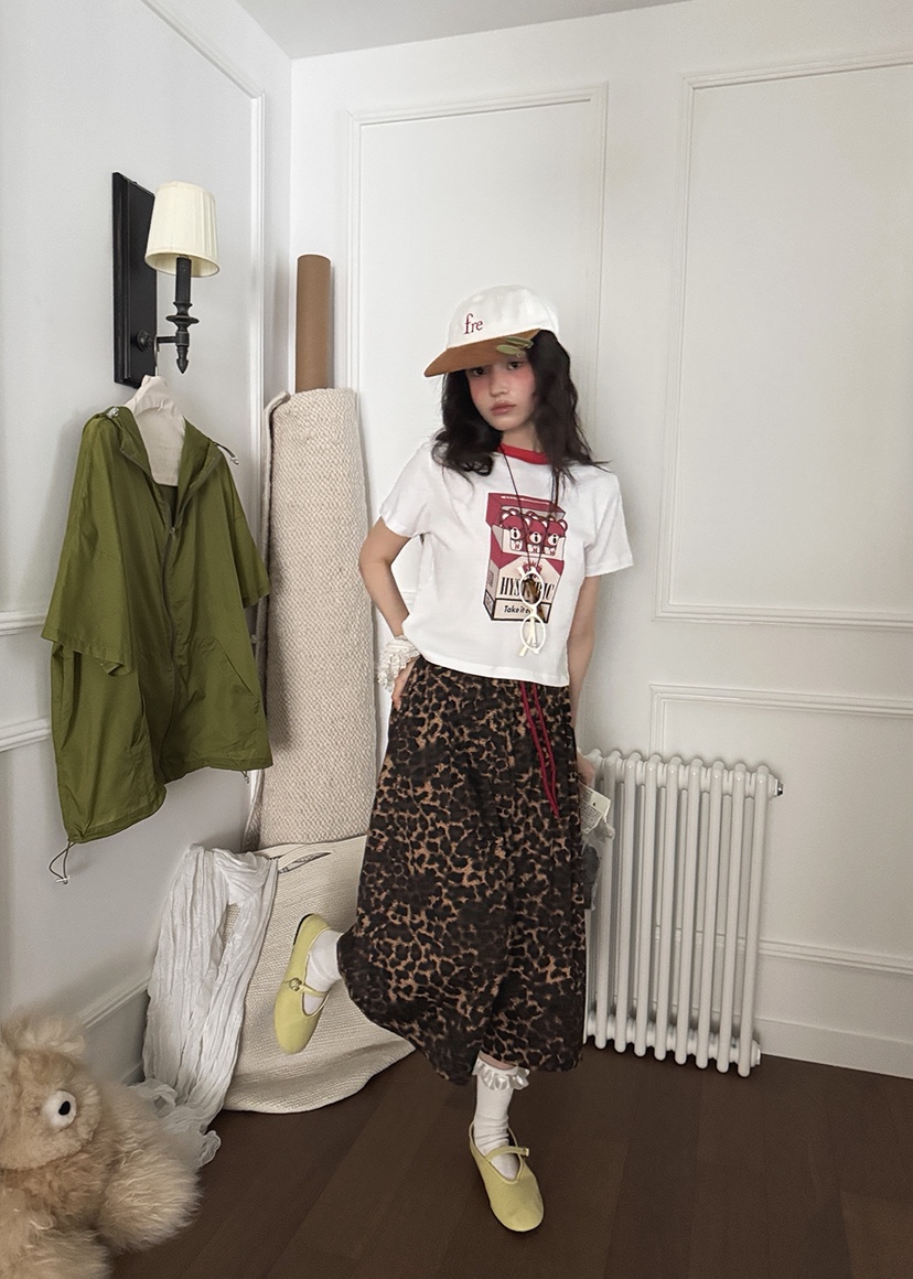OURWAVE/OUR ROOM東大門㊣實拍女士新品推薦時尚熱賣短褲Our Wave/Our Room短褲
