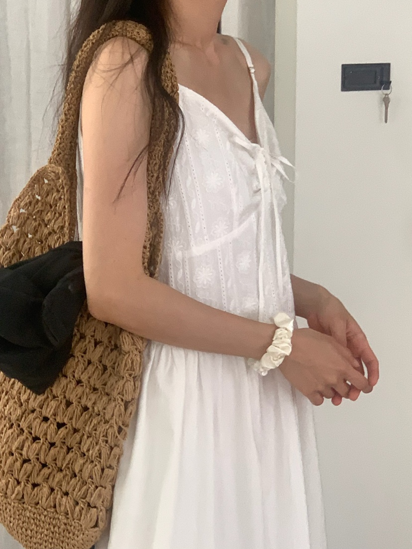 BLEECKER東大門㊣實拍女裝新款人氣25春夏推薦熱賣時尚連衣裙BLEECKER連衣裙