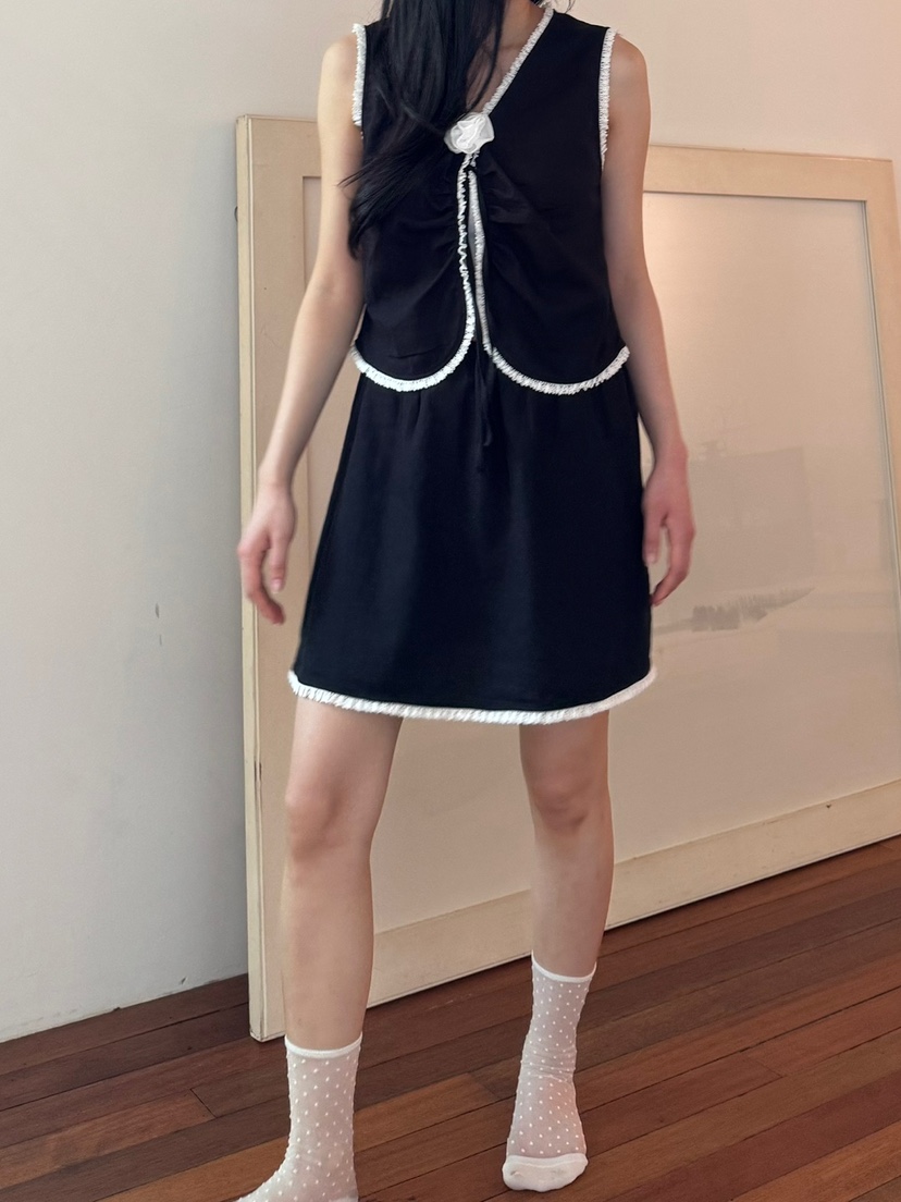 NOCTURNAL VIBE東大門㊣實拍女裝新品真品職業休閑吊帶背心NOCTURNAL VIBE吊帶/背心