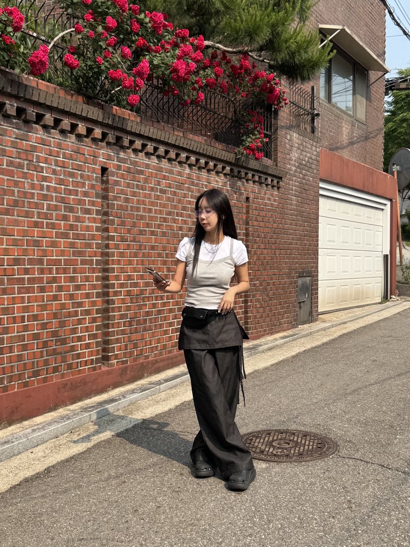 SUNDER MARKET東大門㊣直郵女裝新款25春夏熱賣休閑時尚裙褲SUNDER MARKET裙褲