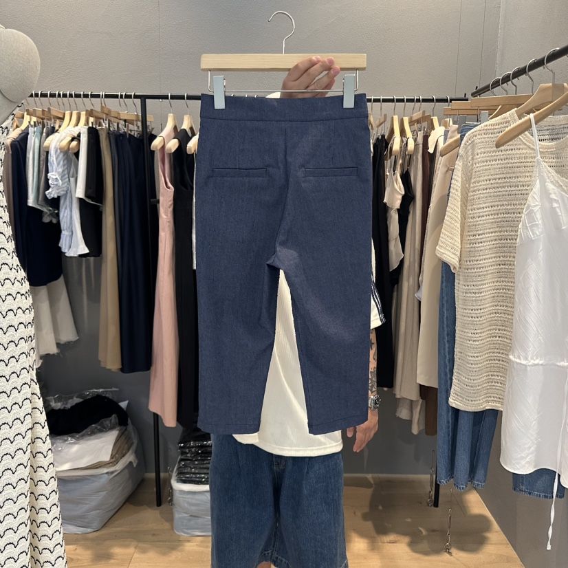 FLAMME TOIT東大門㊣實拍女裝新品真品推薦時尚休閑25春夏短褲FLAMME TOIT短褲