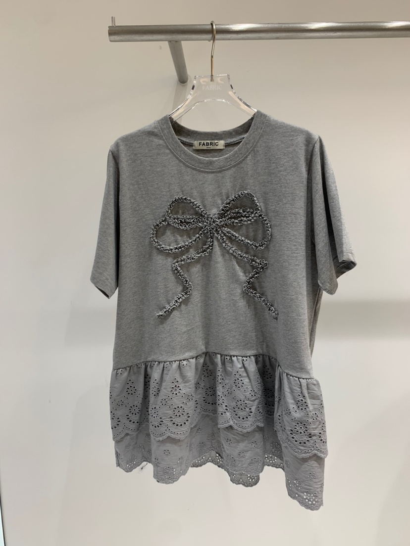FABRIC韓國代購㊣女裝新款時尚休閑推薦人氣25春夏T恤刺繡蕾絲FABRICT恤圖色2