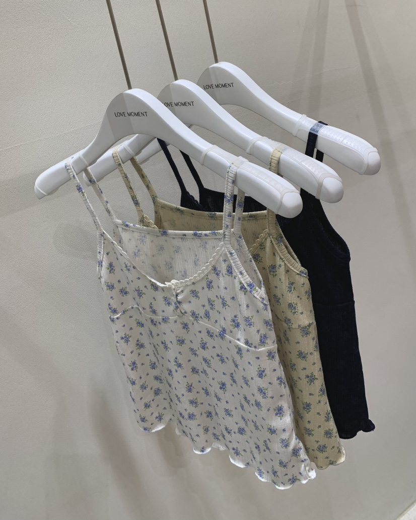 LOVE MOMENT東大門㊣代購女裝新款時尚25春夏真品吊帶背心LOVE MOMENT吊帶/背心