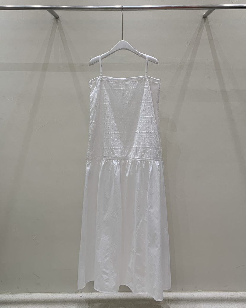 LOVE MOMENT韓國直郵㊣女裝新品真品熱賣人氣時尚連衣裙蕾絲LOVE MOMENT連衣裙