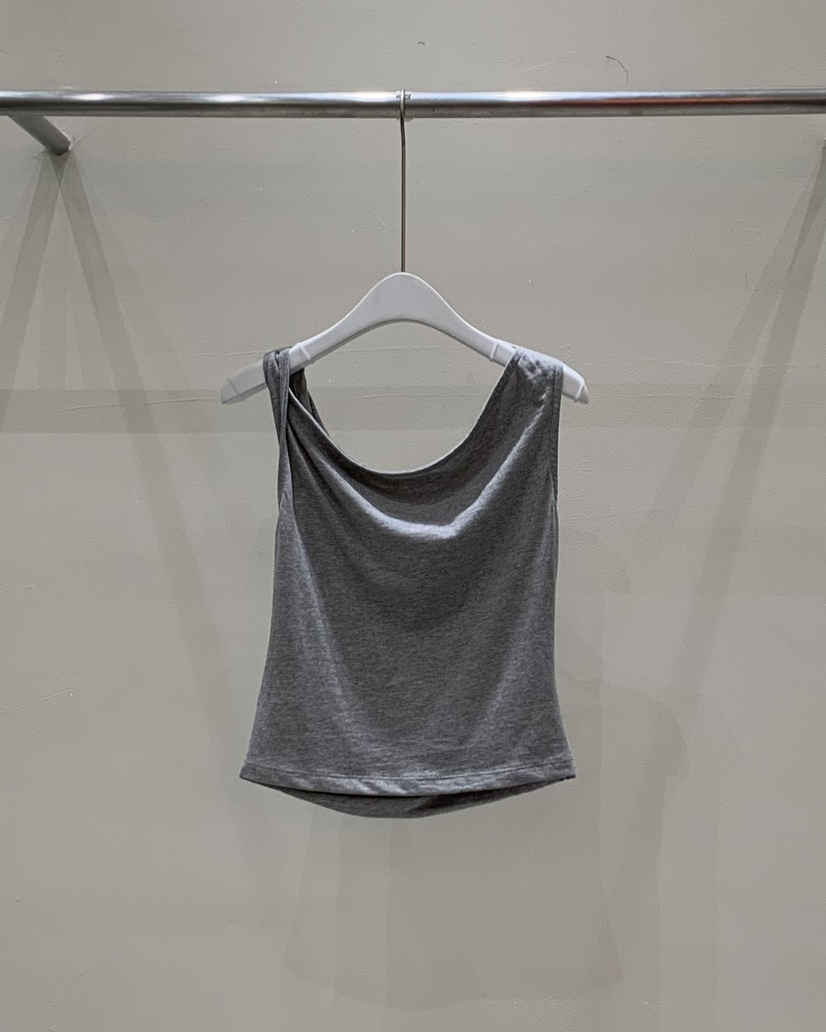 LOVE MOMENT韓國代購㊣女士新品25春夏時尚推薦熱賣吊帶背心LOVE MOMENT吊帶/背心
