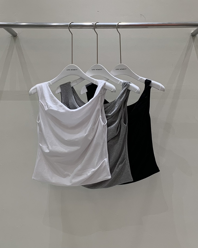 LOVE MOMENT韓國代購㊣女士新品25春夏時尚推薦熱賣吊帶背心LOVE MOMENT吊帶/背心