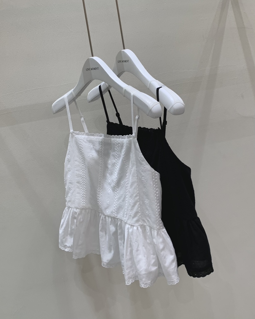 LOVE MOMENT東大門㊣直郵女裝新品休閑時尚職業吊帶背心蕾絲LOVE MOMENT吊帶/背心