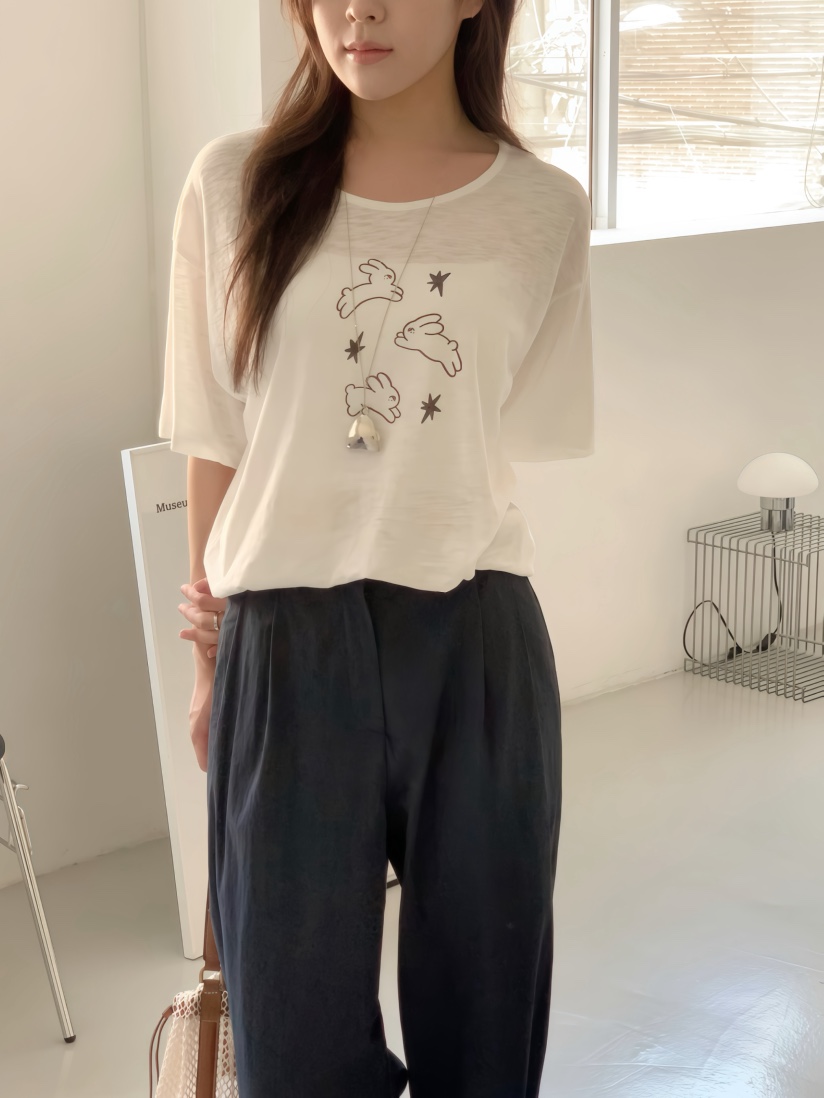 BEFORE SUNRISE東大門㊣直郵女士新款時尚人氣真品T恤兔子BEFORE SUNRISET恤
