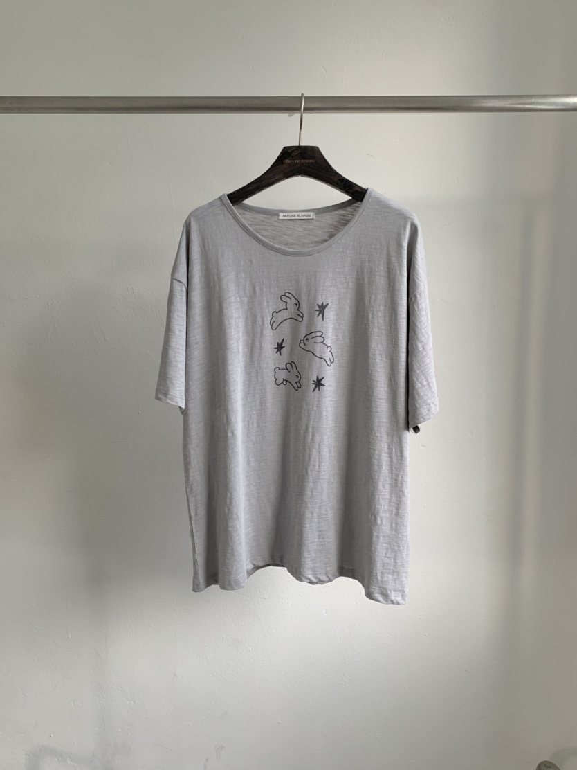BEFORE SUNRISE東大門㊣直郵女士新款時尚人氣真品T恤兔子BEFORE SUNRISET恤圖色3