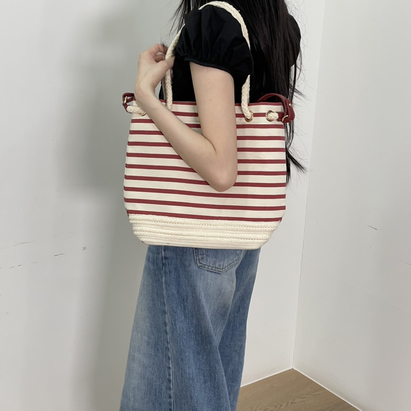J PLACE韓國直郵㊣女裝新款25春夏推薦熱賣職業單肩斜跨包J PLACE單肩/斜跨包