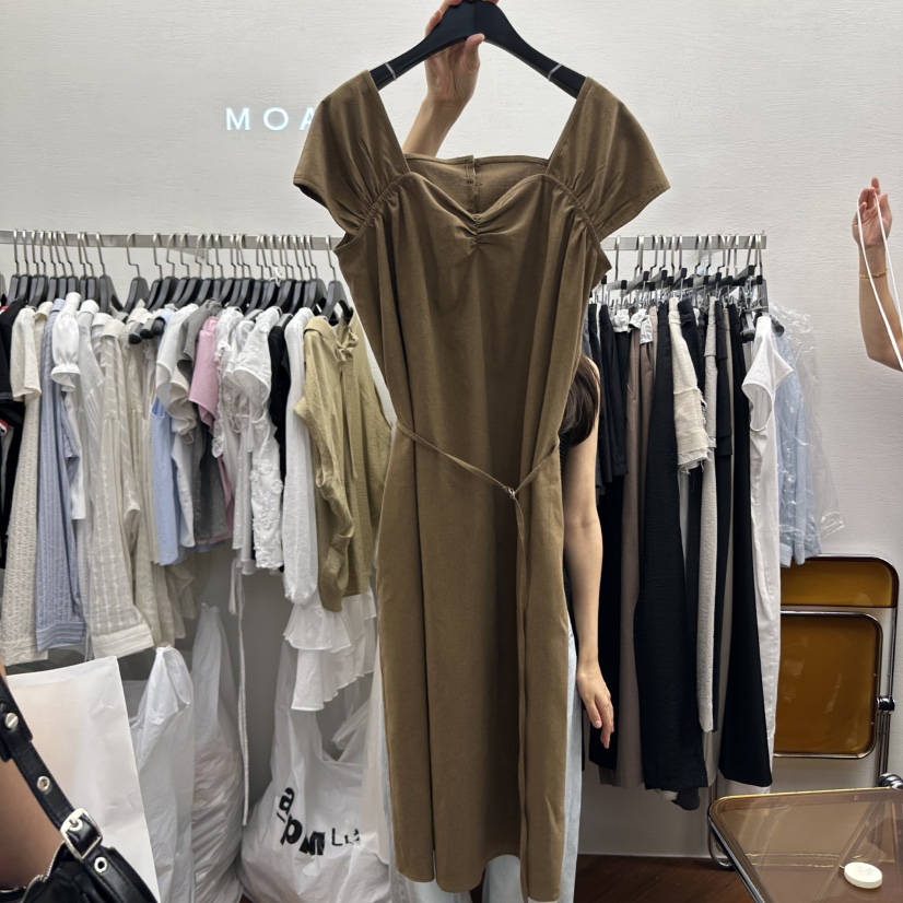 MOANA韓國代購㊣女裝新款熱賣時尚推薦真品休閑連衣裙含腰繩MOANA連衣裙圖色2