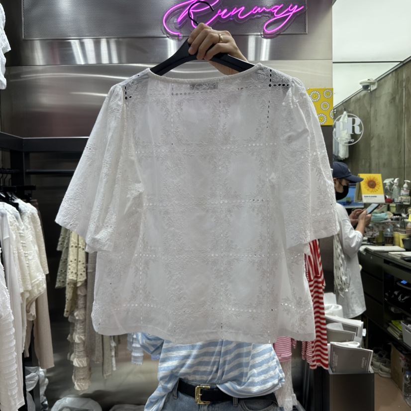 RUNWAY-런웨이韓國直郵㊣女裝新品25春夏時尚襯衫蕾絲衫刺繡RUNWAY襯衫/蕾絲衫
