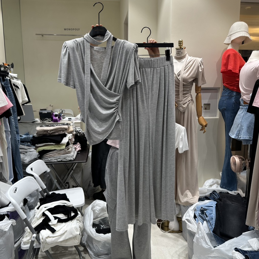 MONOPOLY東大門㊣直郵女士新品熱賣職業套裝含脖帶兩件套套裝uha套裝圖色3