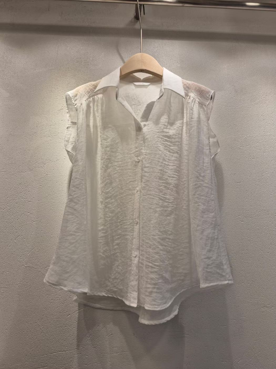 VIVIANLEE韓國直郵㊣女裝新品熱賣休閑推薦人氣職業襯衫蕾絲衫VIVIANLEE襯衫/蕾絲衫圖色2