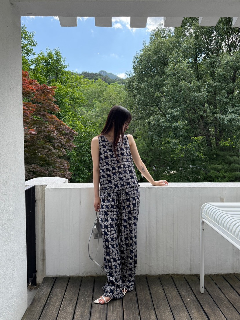 SPECIAL東大門㊣直郵女士新品熱賣推薦真品休閑人氣時尚套裝SPECIAL套裝