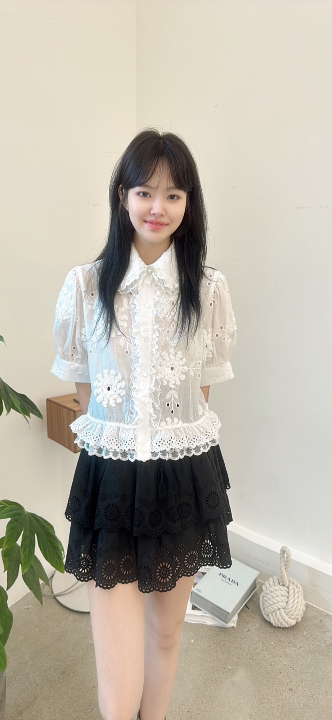 YARD東大門㊣實拍女士新品休閑25春夏襯衫蕾絲衫刺繡花朵褶皺YARD襯衫/蕾絲衫