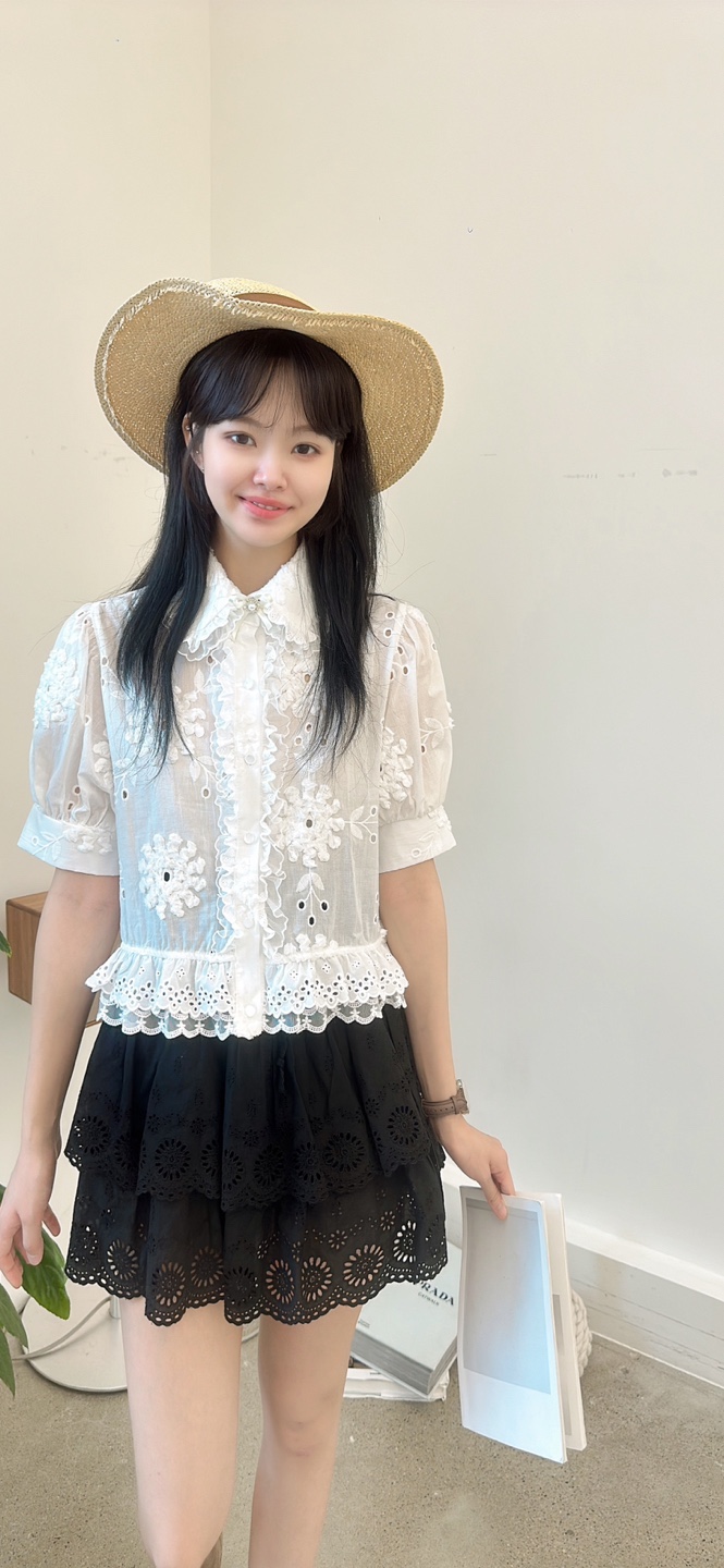 YARD東大門㊣實拍女士新品休閑25春夏襯衫蕾絲衫刺繡花朵褶皺YARD襯衫/蕾絲衫