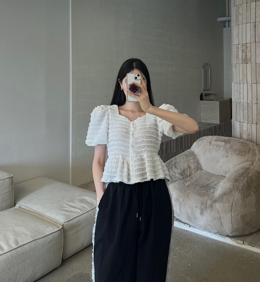AMUSE SEOUL東大門㊣實拍女士新品時尚熱賣襯衫蕾絲衫柔軟AMUSE SEOUL襯衫/蕾絲衫