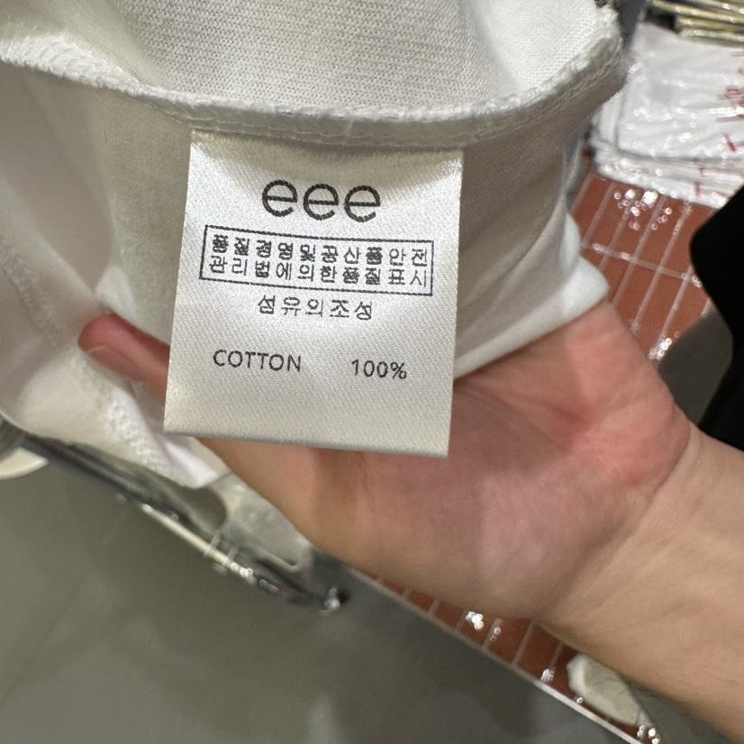 E/E/E韓國代購㊣女裝新品真品人氣時尚25春夏推薦吊帶背心E/E/E吊帶/背心