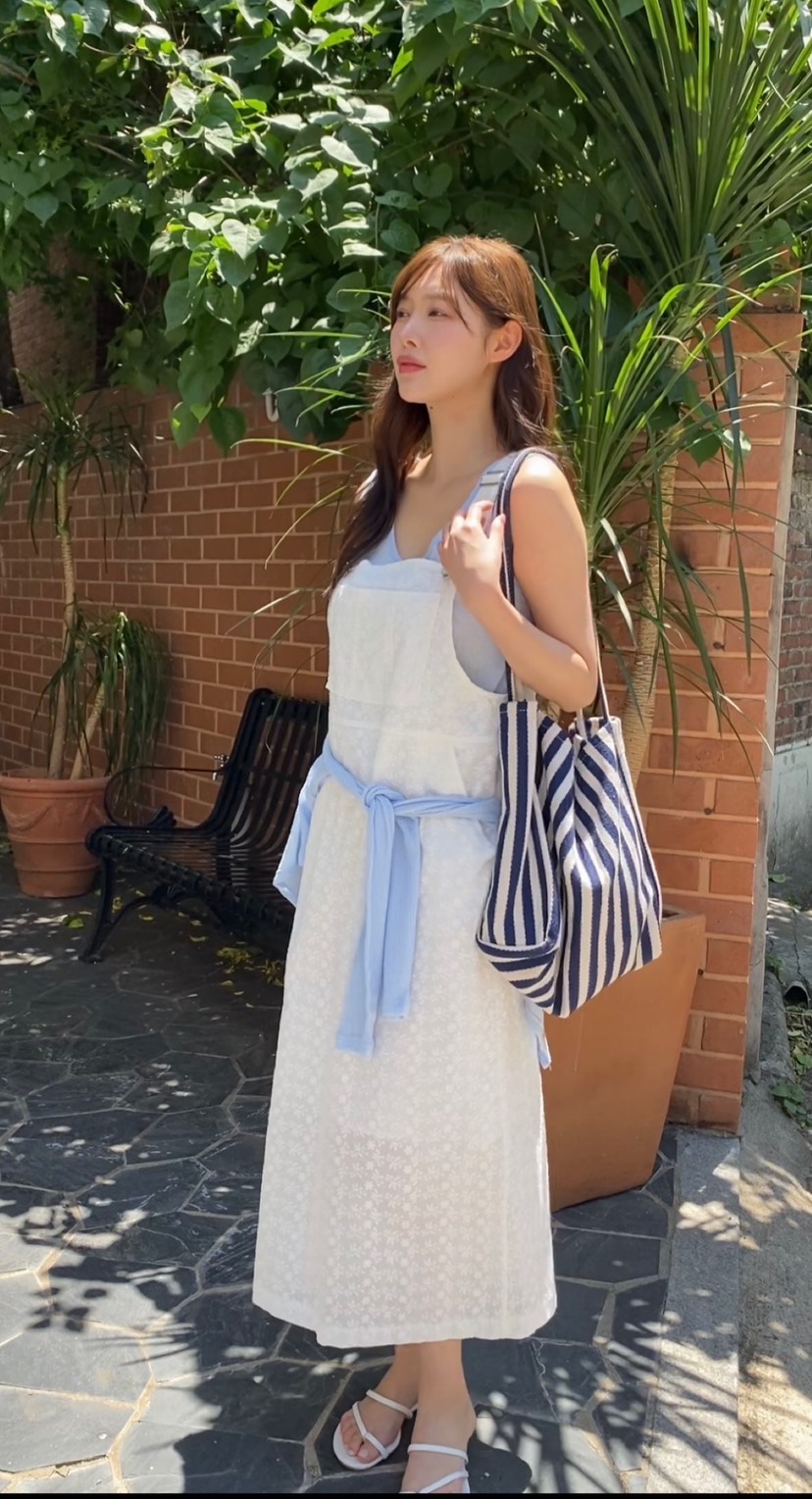 N BROWN東大門㊣直郵女士新品人氣推薦職業時尚連衣裙刺繡N BROWN連衣裙