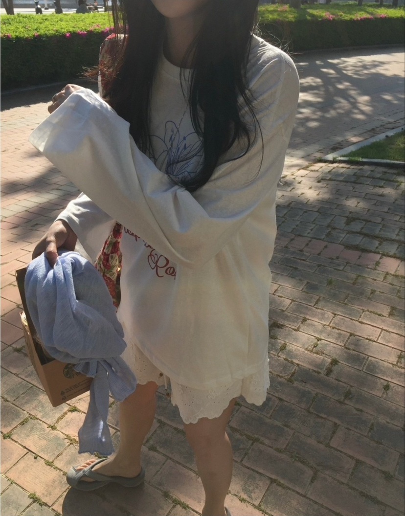 STRAWBERRY韓國代購㊣女士新款人氣時尚真品25春夏推薦長袖T恤STRAWBERRY長袖T恤
