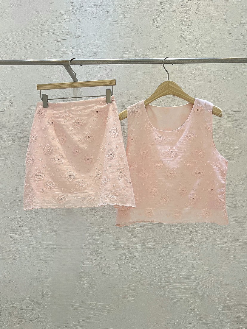 STRAWBERRY東大門㊣代購女裝新品時尚推薦真品25春夏套裝兩件套STRAWBERRY套裝圖色2