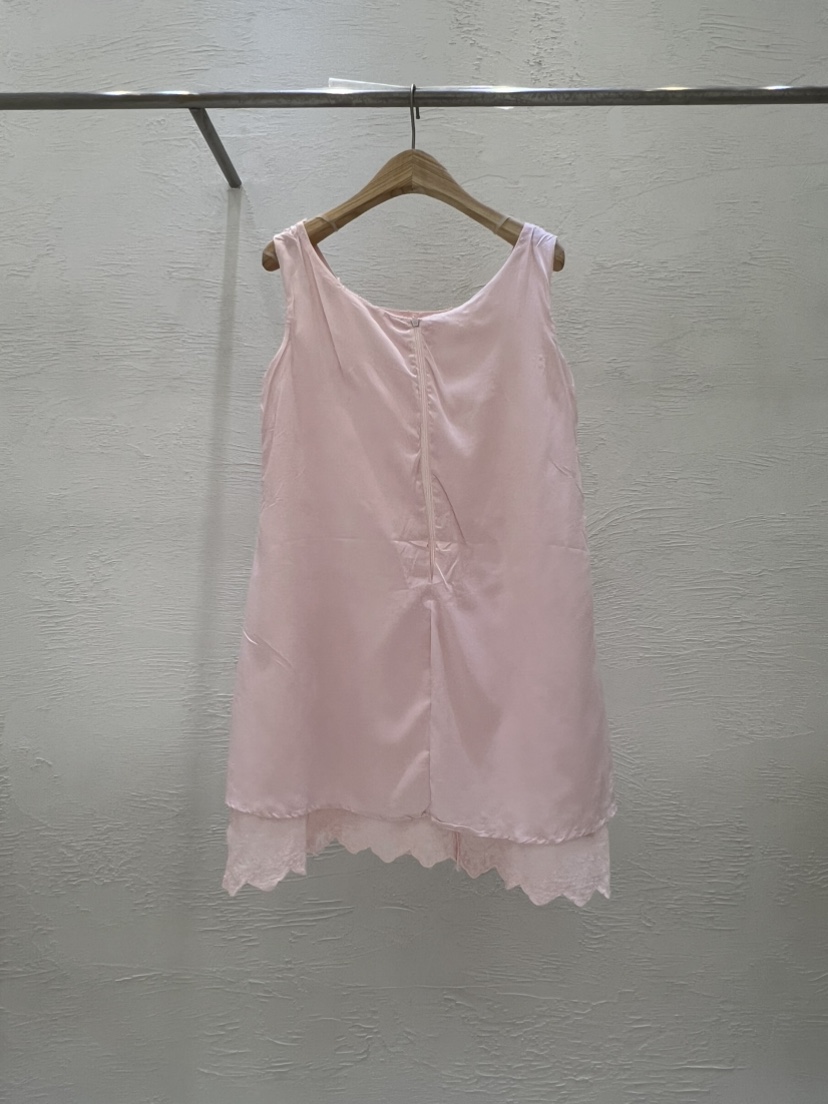 STRAWBERRY東大門㊣實拍女裝新款25春夏時尚推薦熱賣連衣裙STRAWBERRY連衣裙