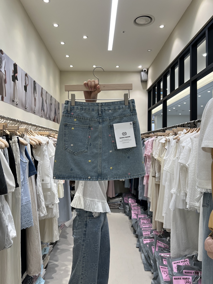 MARIE MARIE韓國直郵㊣女裝新款時尚人氣真品25春夏短裙刺繡MARIE MARIE短裙