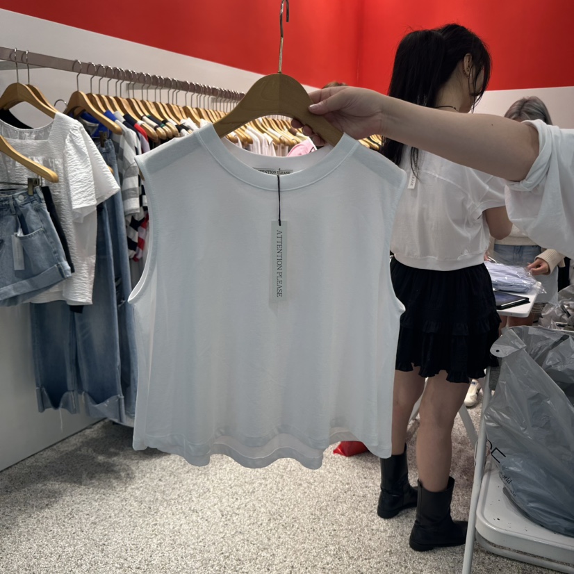 ATPZ韓國直郵㊣女裝新款職業熱賣休閑人氣25春夏吊帶背心喇叭形ATTENTION PLEAES吊帶/背心圖色2