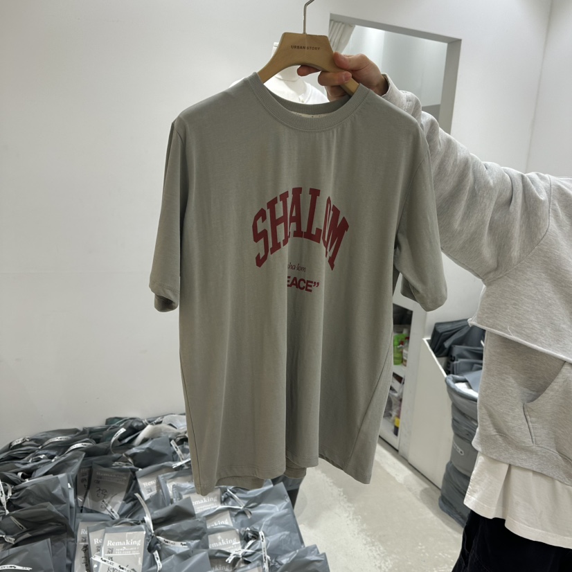URBANSTORY/REMAKING東大門㊣直郵女裝新款真品推薦熱賣T恤Remaking/URBANSTORYT恤