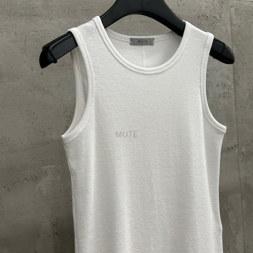 MUTE-P韓國代購㊣女裝新款時尚25春夏熱賣職業真品吊帶背心MUTE吊帶/背心