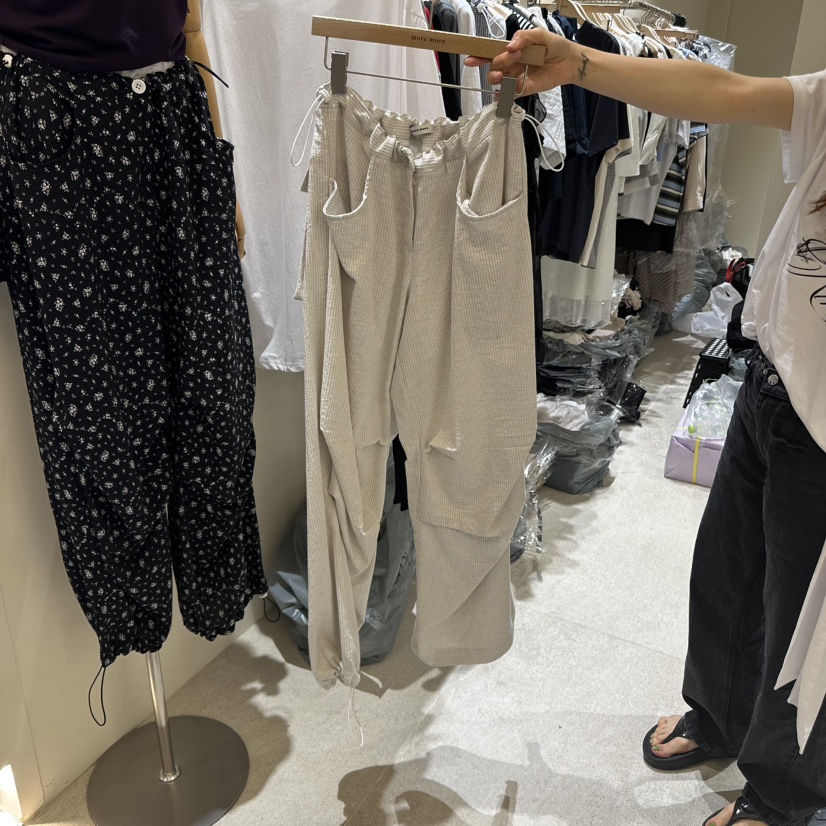 MOREMORE東大門㊣實拍女裝新品人氣推薦時尚休閑休閑褲口袋more more休閑褲