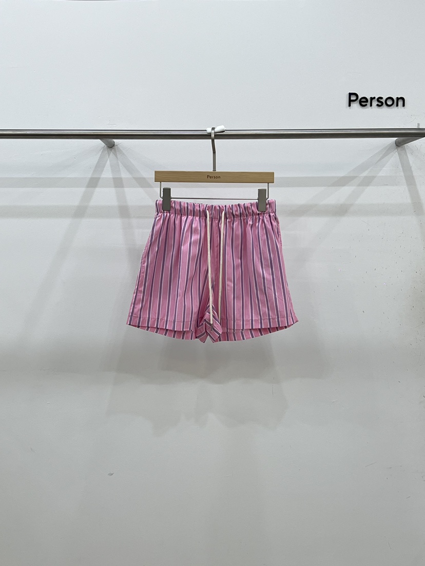 PERSON東大門㊣代購女士新品熱賣時尚真品職業推薦短褲條紋PERSON短褲圖色3