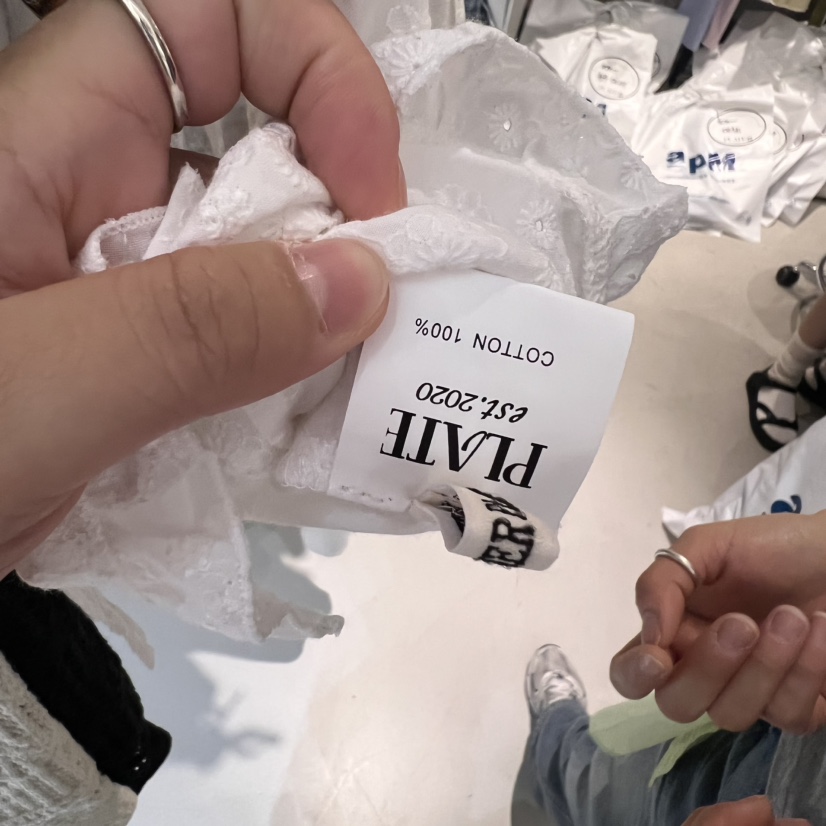 PLATE韓國代購㊣女裝新款時尚人氣真品職業休閑吊帶背心刺繡PLATE吊帶/背心