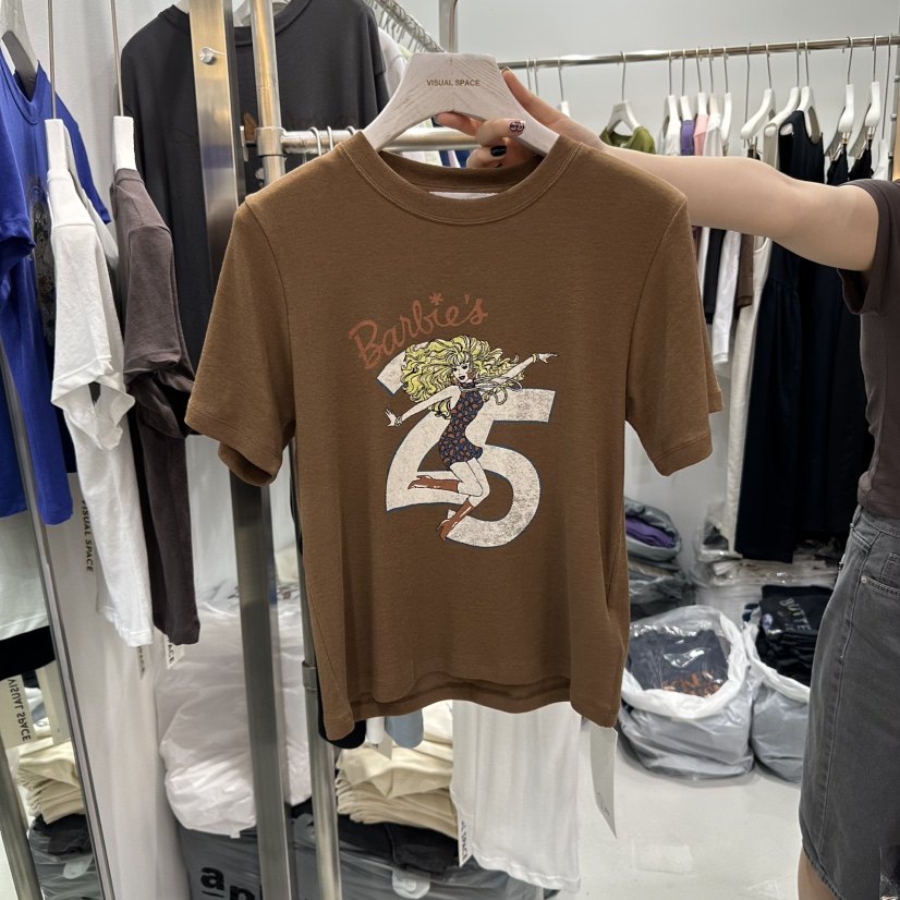 VISUAL SPACE東大門㊣直郵女裝新品時尚休閑職業熱賣人氣T恤VISUAL SPACET恤圖色2