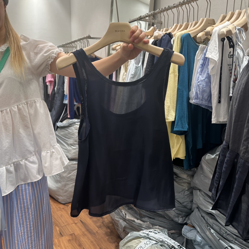 BERTHA東大門㊣實拍女裝新款職業人氣熱賣真品時尚吊帶背心BERTHA吊帶/背心圖色2