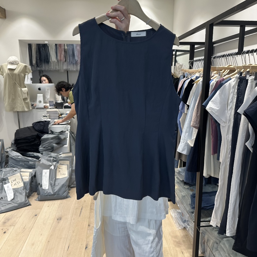 BRUNI/RICOTTA韓國直郵㊣女裝新款時尚推薦熱賣真品吊帶背心BRUNI/RICOTTA吊帶/背心圖色2