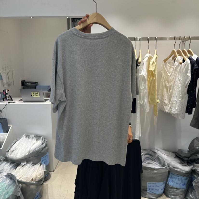 RICH SISTER韓國代購㊣女士新品真品25春夏職業推薦時尚T恤RICH SISTERT恤
