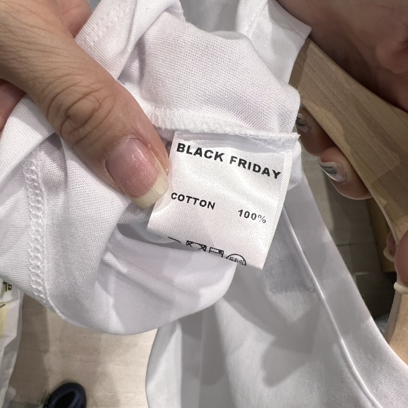 BLACKFRIDAY韓國代購㊣女士新款真品時尚推薦休閑人氣熱賣T恤BLACK FRIDAYT恤