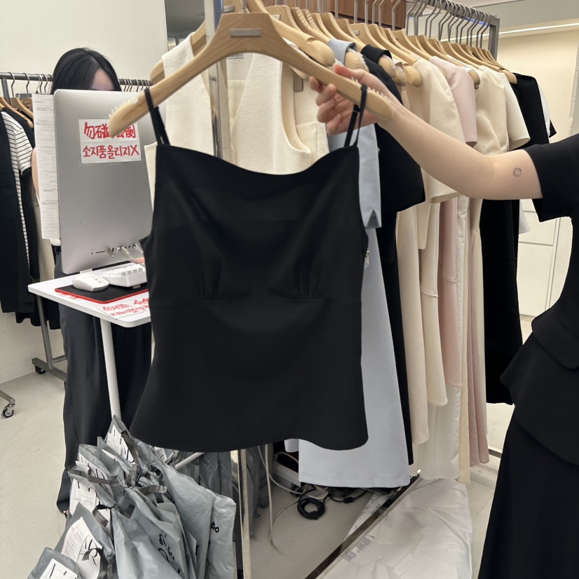 MER東大門㊣代購女士新品25春夏時尚真品熱賣人氣職業吊帶背心MER/ANGELO BIANCO吊帶/背心圖色2