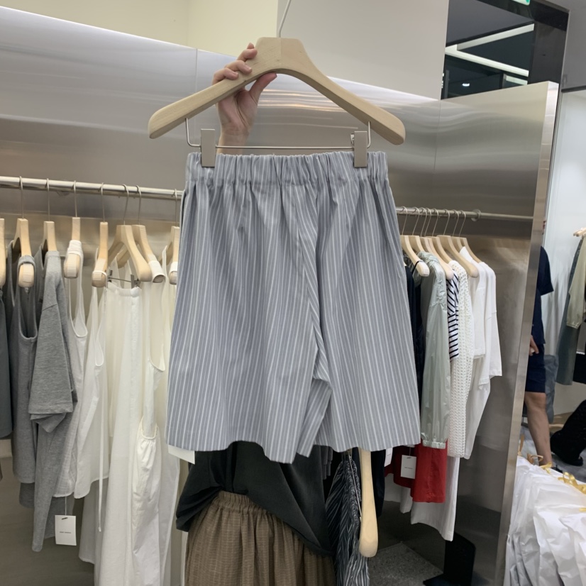 VELVET UNDERGROUND東大門㊣直郵女士新品時尚25春夏真品短褲VELVET UNDERGROUND短褲