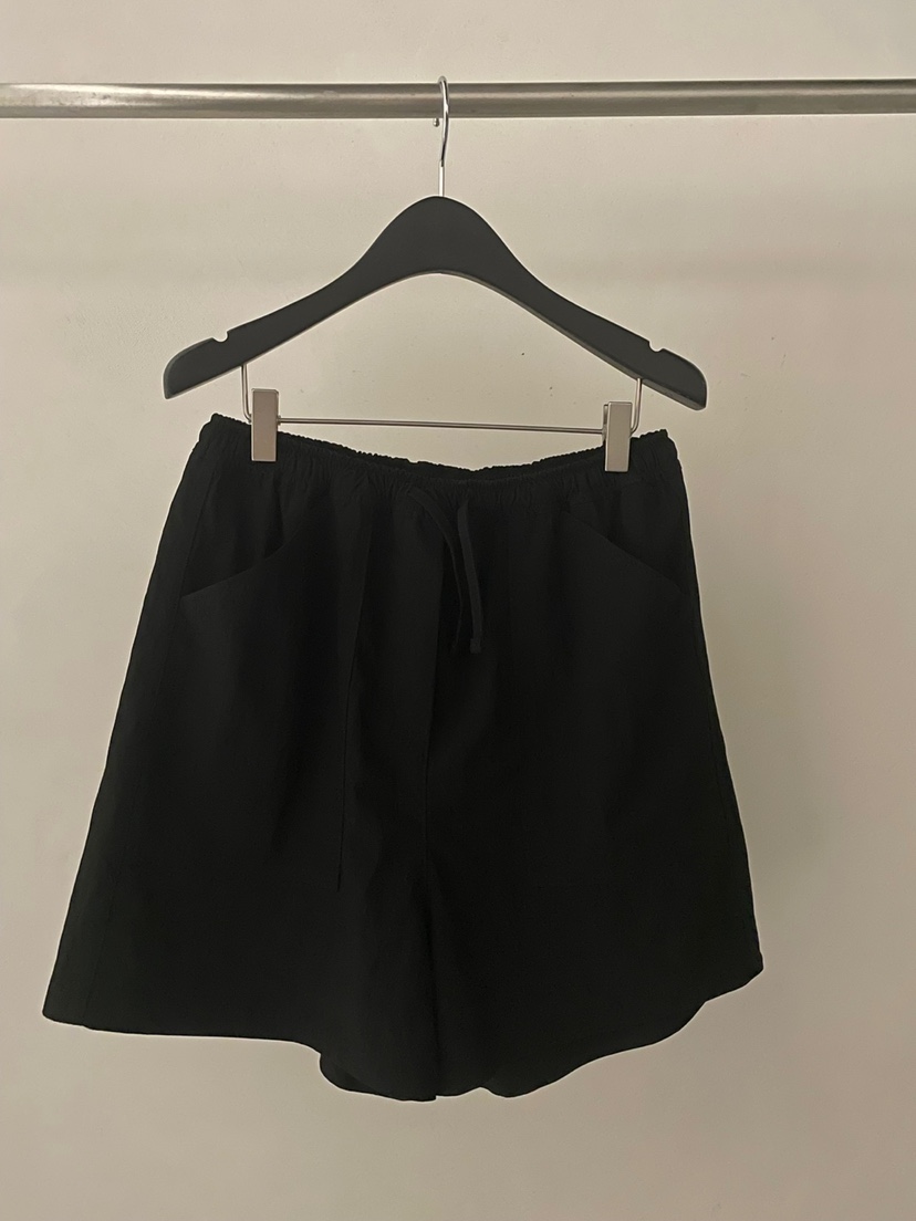 FLAT GARDEN/LA MUETTE/JAMIESTONE東大門㊣代購女裝新品時尚短褲FLAT GARDEN/LA MUETTE/JAMIESTONE短褲圖色2