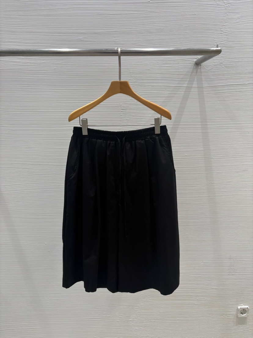 LUCY SALON東大門㊣代購女裝新款時尚人氣職業真品25春夏短褲LUCY SALON短褲圖色2