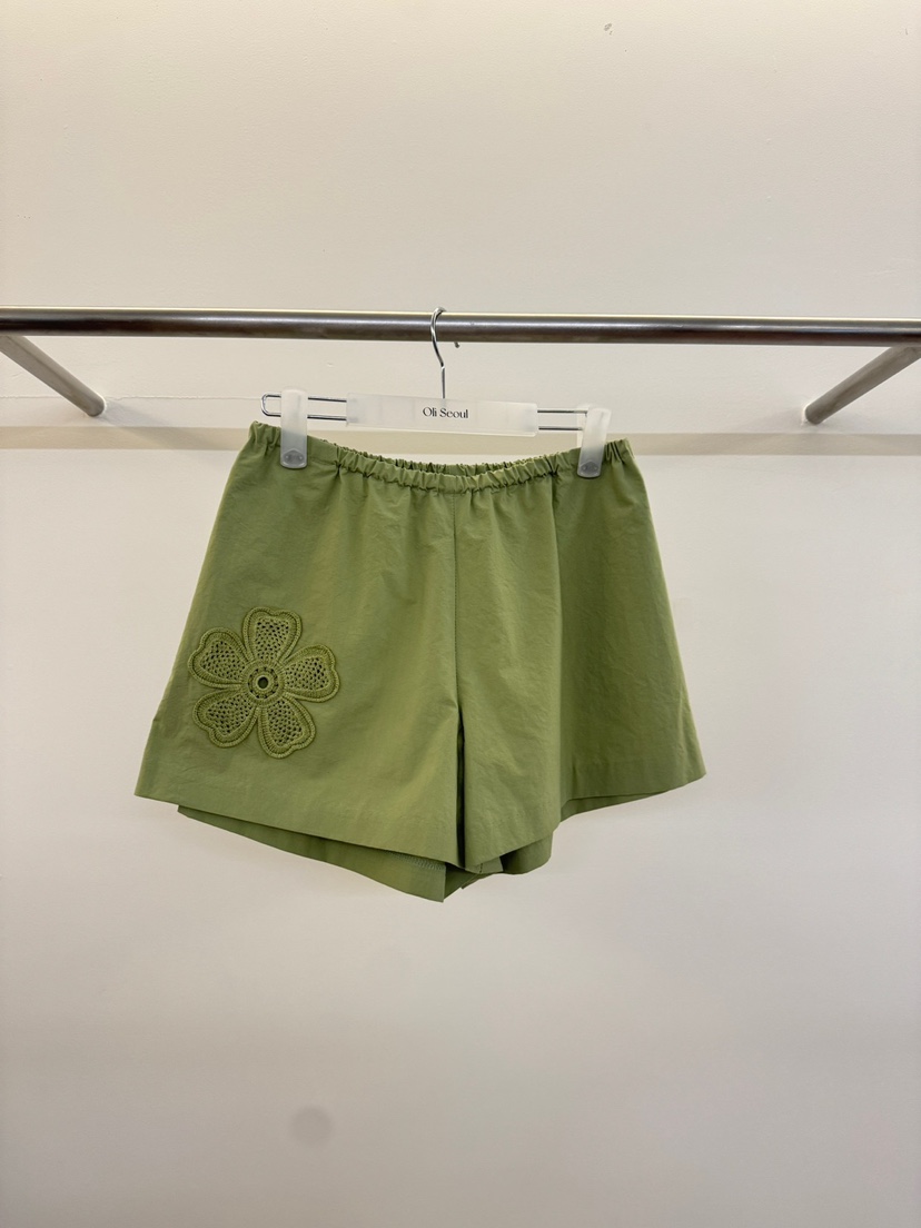 OLI SEOUL東大門㊣直郵女裝新品休閑人氣真品職業25春夏短褲OLI SEOUL短褲