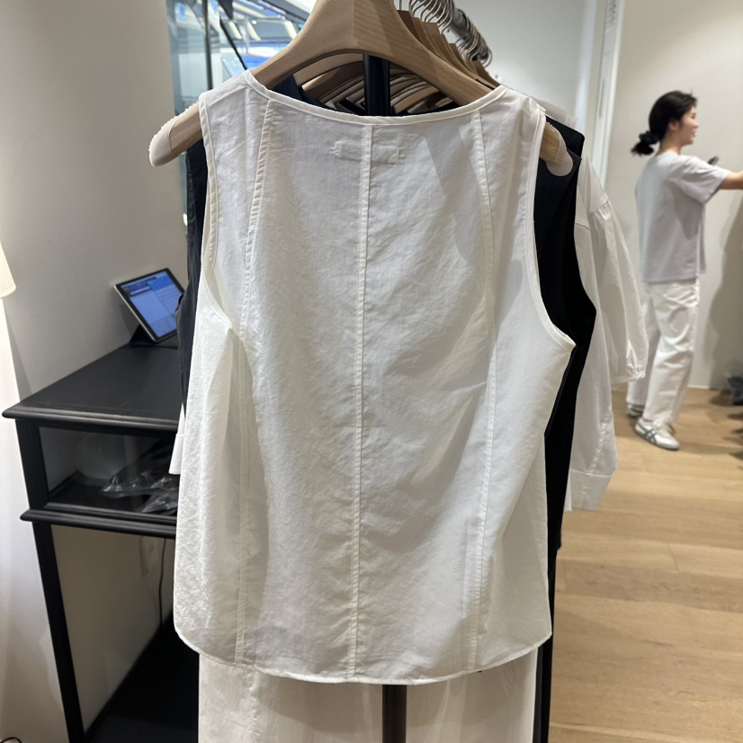 FEBRUARY 11韓國代購㊣女士新品職業熱賣25春夏推薦吊帶背心FEBRUARY11吊帶/背心