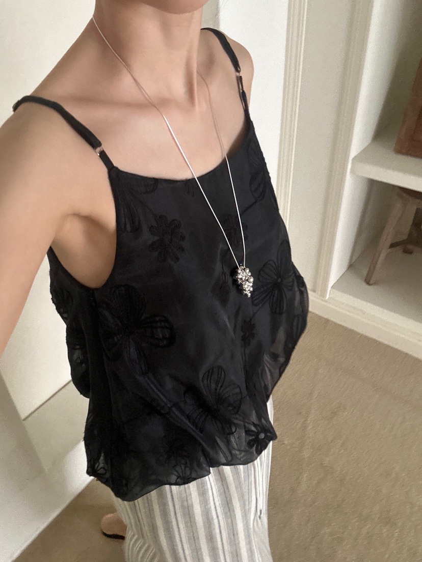 ME MO東大門㊣直郵女士新品真品時尚推薦熱賣人氣吊帶背心ME MO吊帶/背心