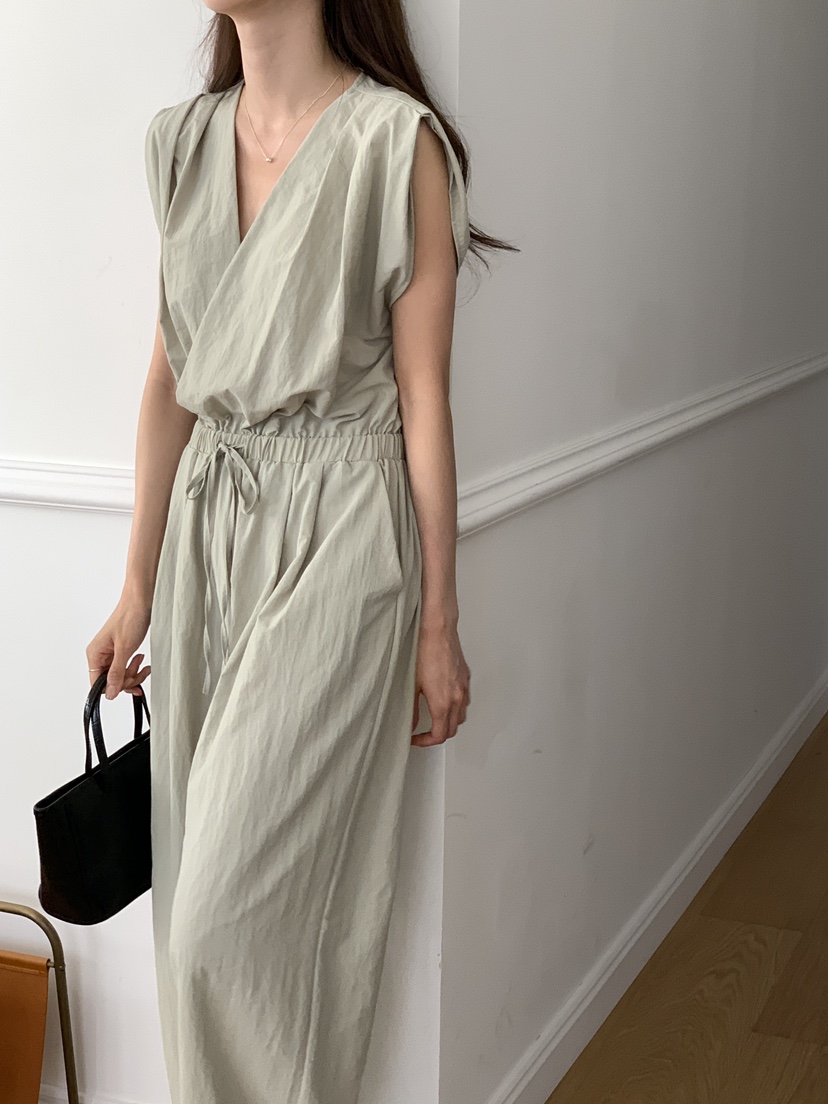 FRILL-T東大門㊣實拍女士新品25春夏熱賣休閑職業時尚背帶褲FRILL-T背帶褲