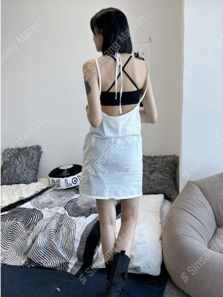 OEUF韓國直郵㊣女裝新款熱賣時尚職業休閑真品連衣裙含脖帶OEUF連衣裙